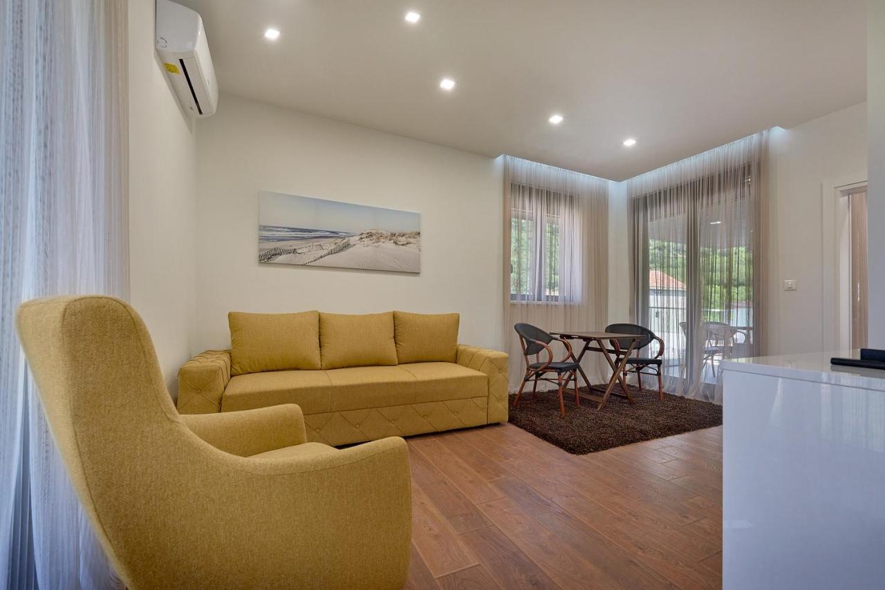 Georgiy Lux Apartments Lastva Grbaljska Dış mekan fotoğraf